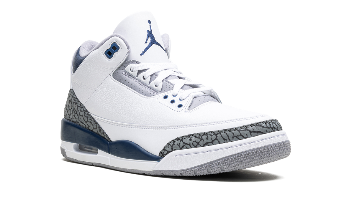 Air Jordan 3 Midnight Navy CT8532 140