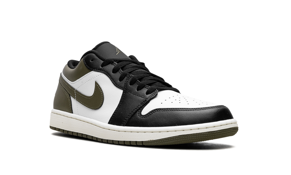 Air Jordan 1 Low Black Toe Medium Olive 553558 092