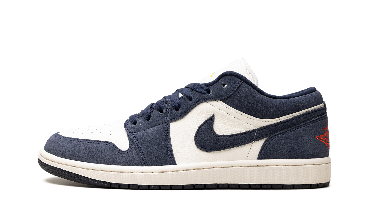 Jordan 1 Low SE Obsidian Suede IO7448 400