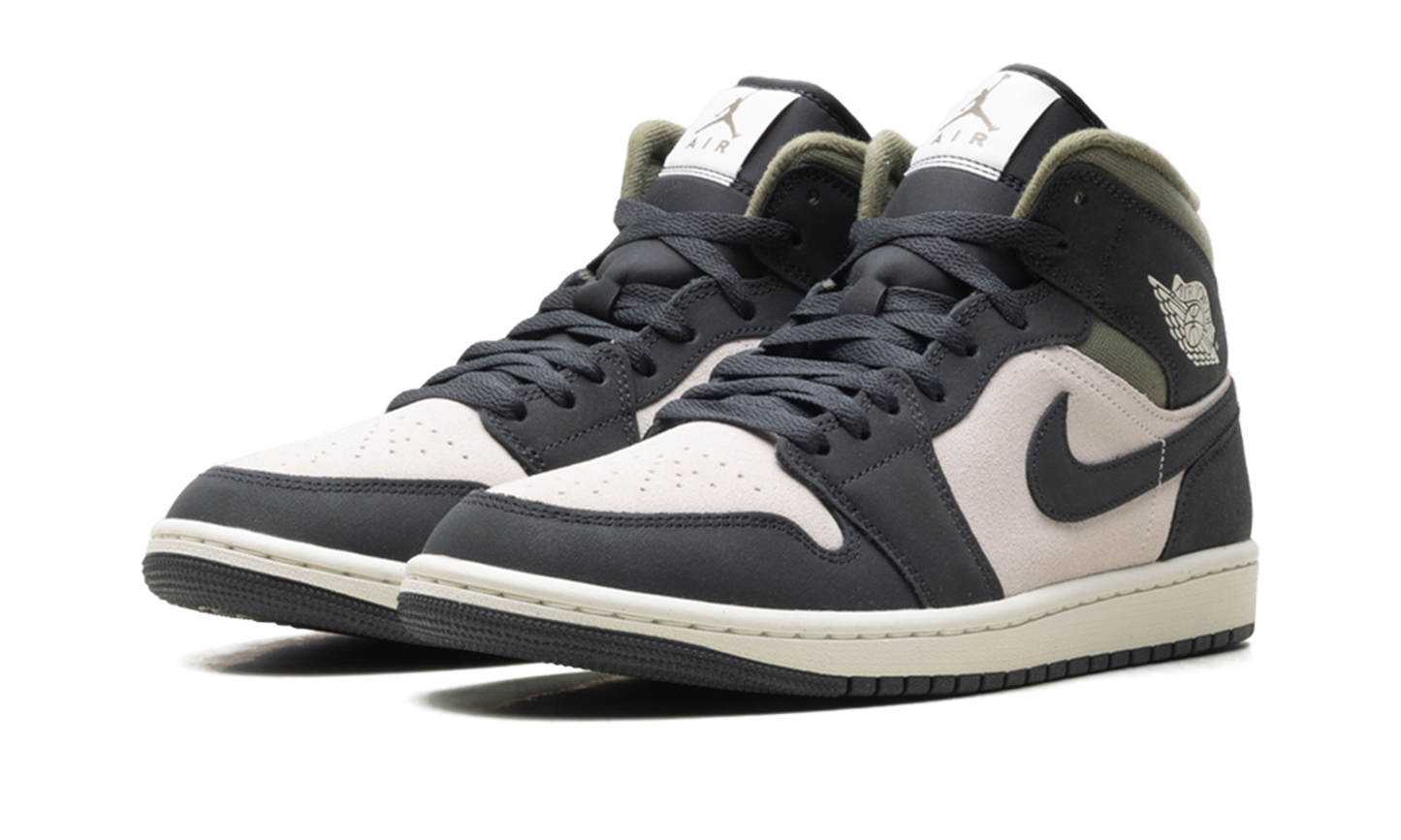 Air Jordan 1 Mid SE Medium Olive HV4091 102