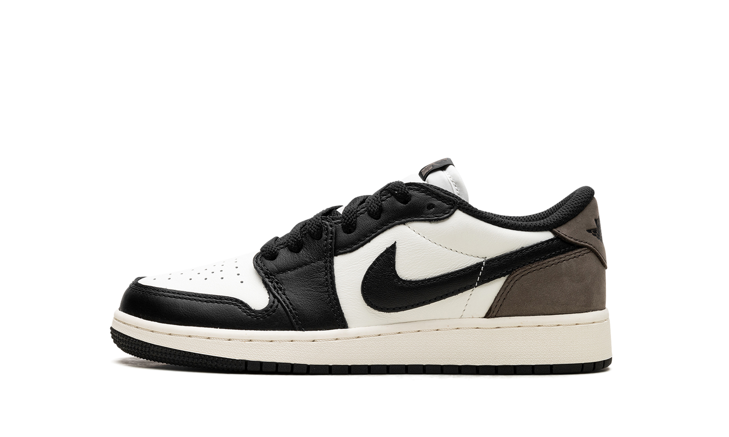 Air Jordan 1 Low OG GS Mocha CZ0858 102
