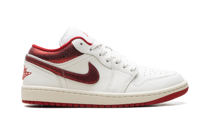 Jordan 1 Low WMNS Ruby HJ9338 106