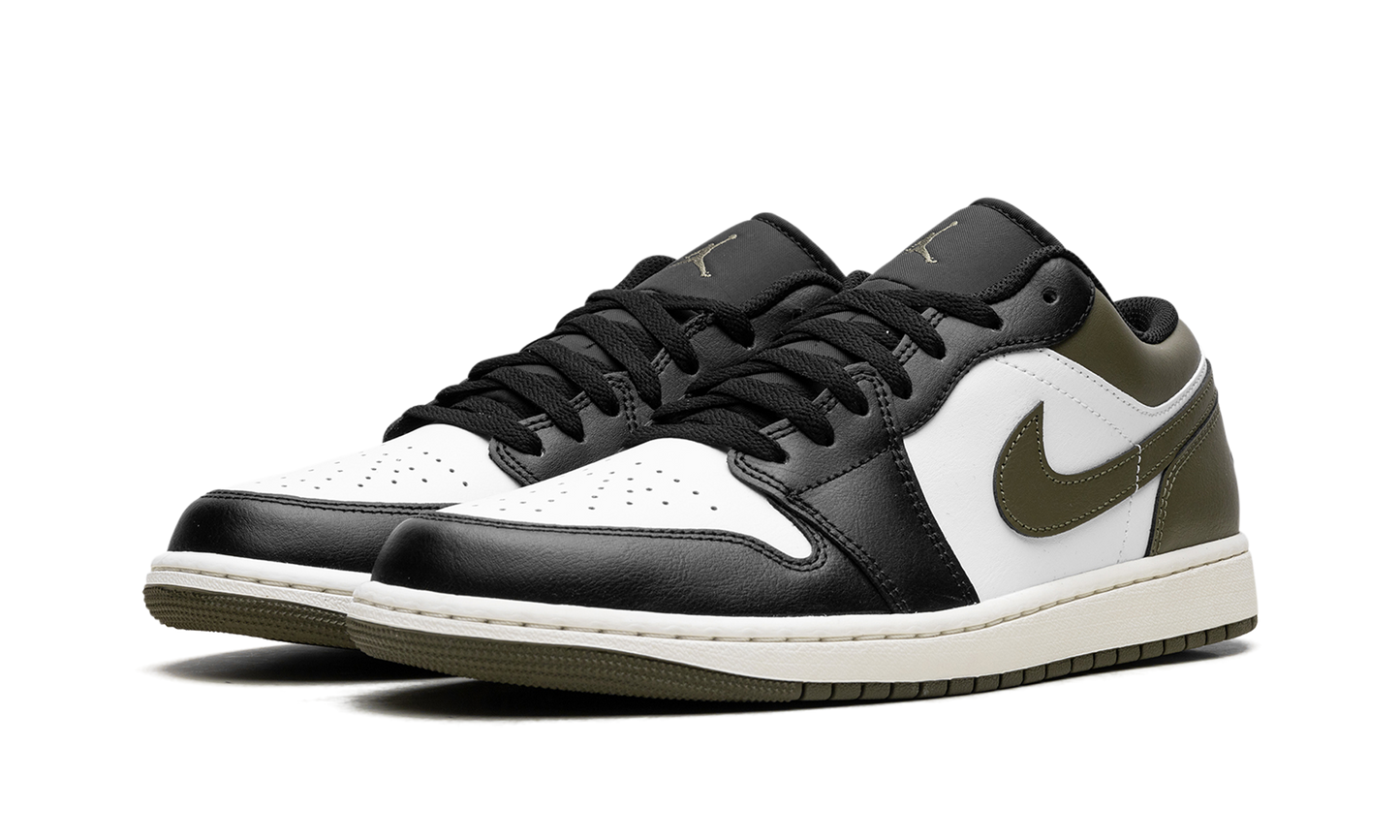 Air Jordan 1 Low Black Toe Medium Olive 553558 092