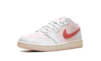 Air Jordan 1 Low WMNS Strawberry MIlkshake IB8156 133