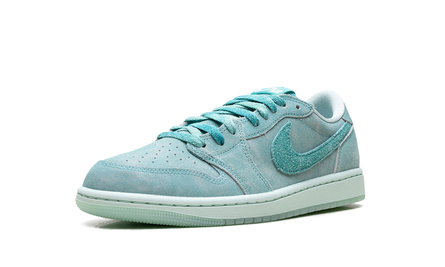 Jordan 1 Retro Low OG WMNS Washed Teal HQ8111 300