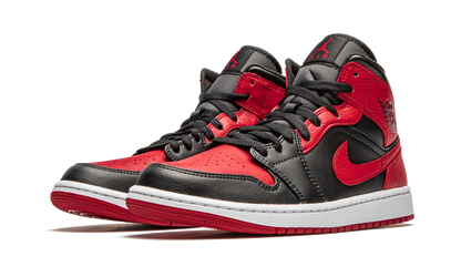 Air Jordan 1 Mid Banned 2020 554724 074