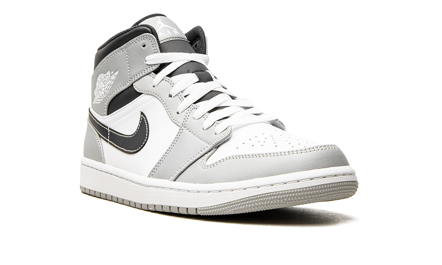 Air Jordan 1 Mid Light Smoke Grey 2.0 554724 078