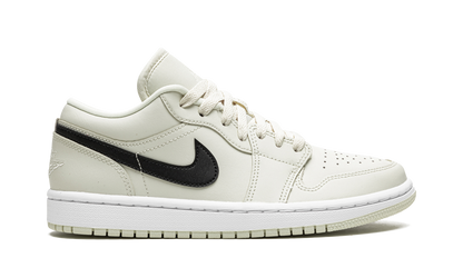AIR JORDAN 1 LO WMNS Coconut Milk DC0774 121