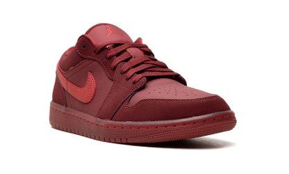 Jordan 1 Low SE WMNS Valentine's Day (2026) IB7012 600