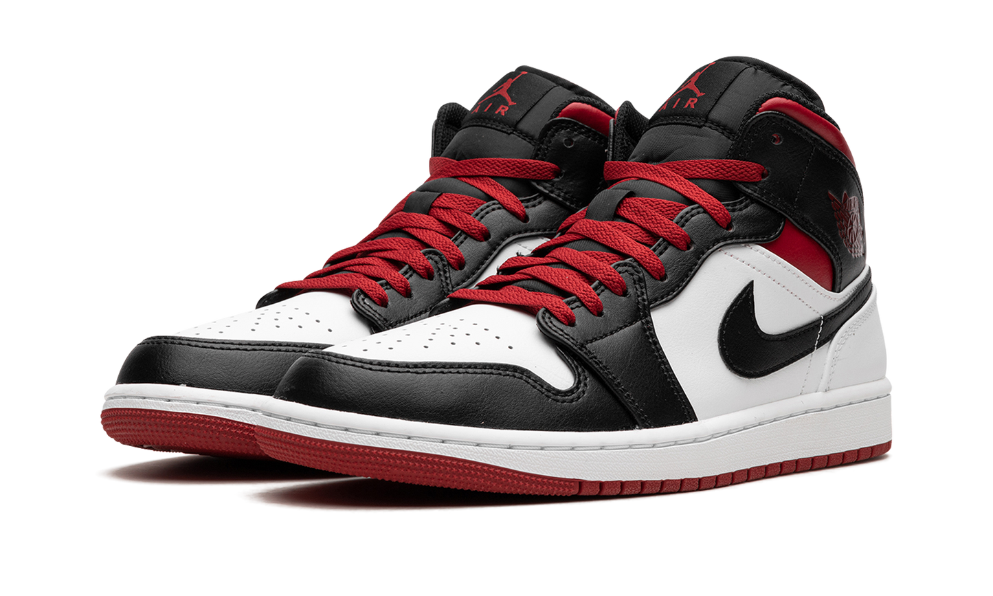 Air Jordan 1 Mid Gym Red Black Toe DQ8426 106