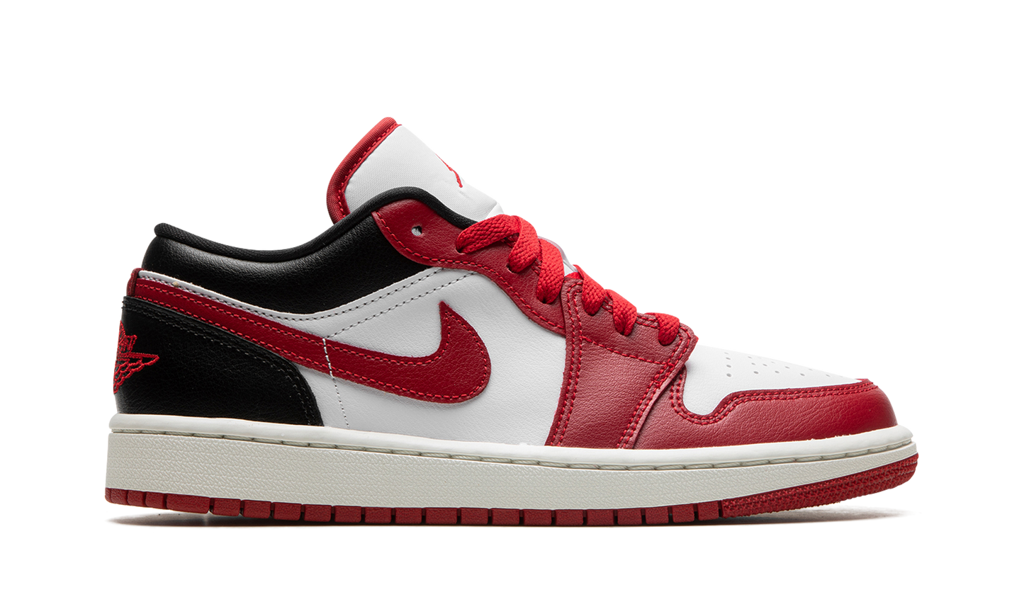 AIR JORDAN 1 LO WMNS Reverse Black Toe DC0774 160