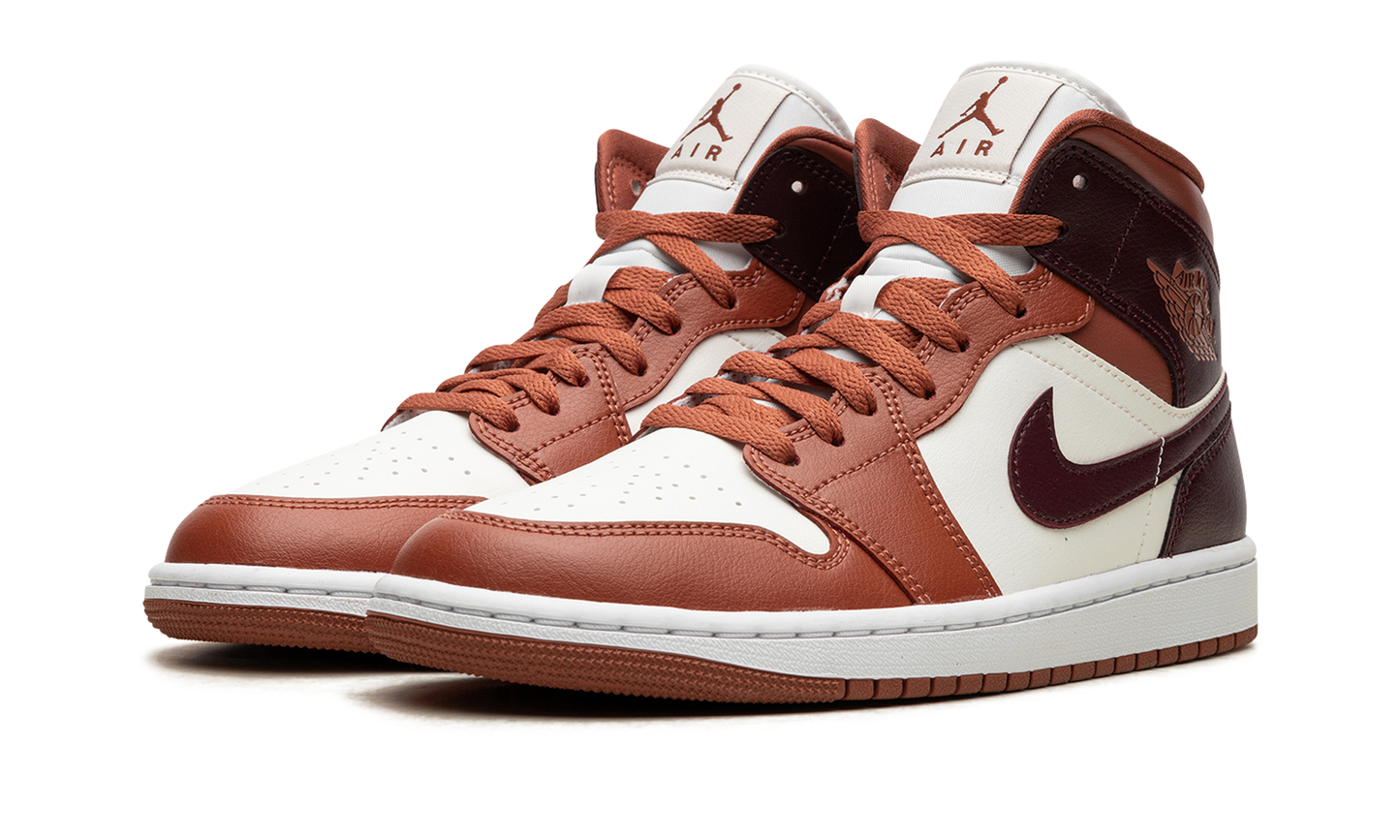 AIR JORDAN 1 MID WMNS Sky J Orange BQ6472 200