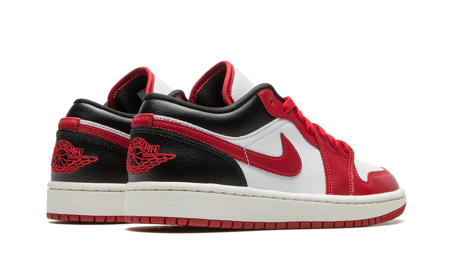 AIR JORDAN 1 LO WMNS Reverse Black Toe DC0774 160