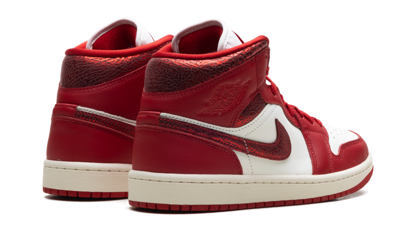 Air Jordan 1 Mid WMNS Red Cracked Leather HJ9337 106