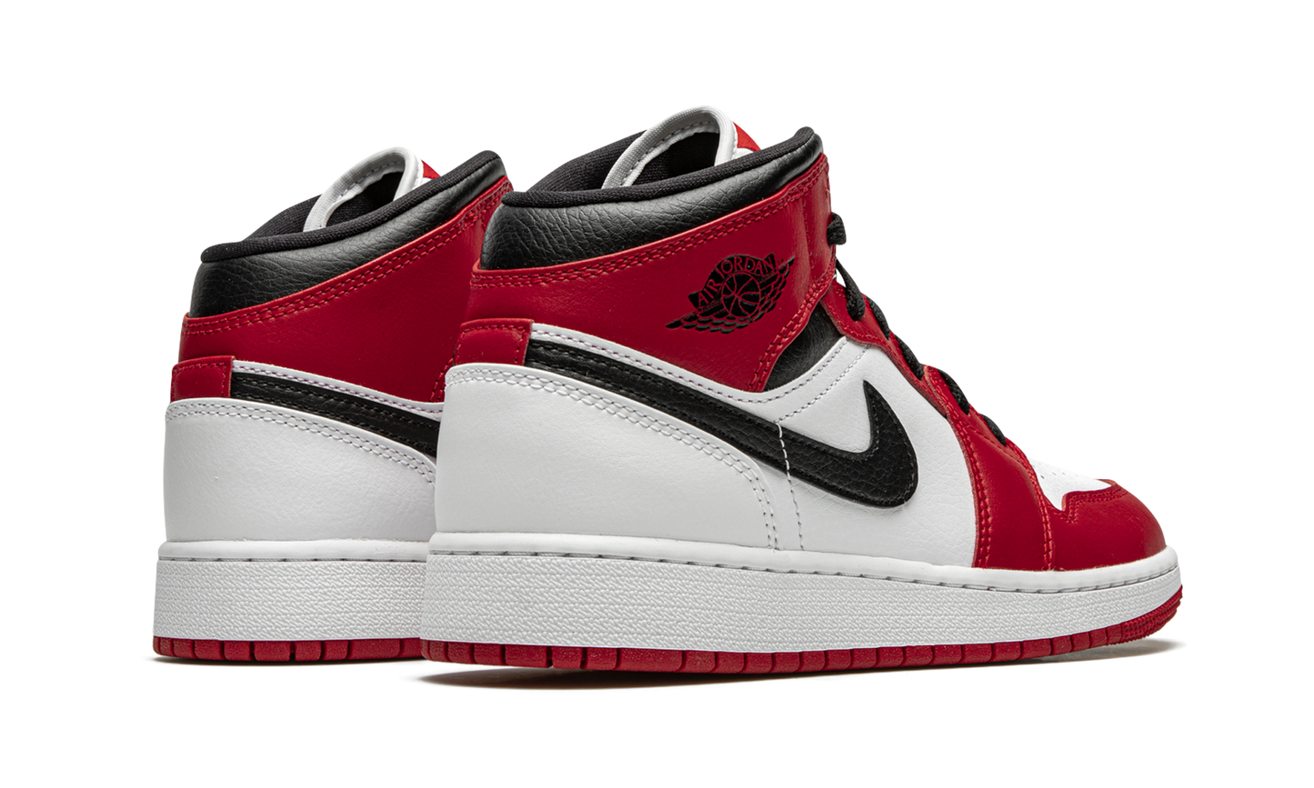 Air Jordan 1 Mid GS Chicago 2020 554725 173