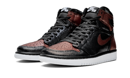 AIR JORDAN 1 High OG WMNS Fearless CU6690 006