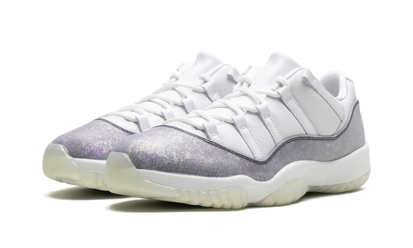 Air Jordan 11 Low Year of the Snake HQ7000 001