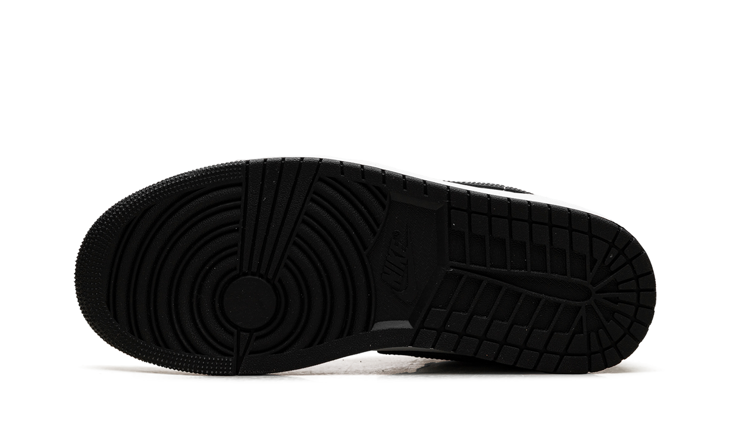 Air Jordan 1 Low Neutral Grey / Infrared 553558 045