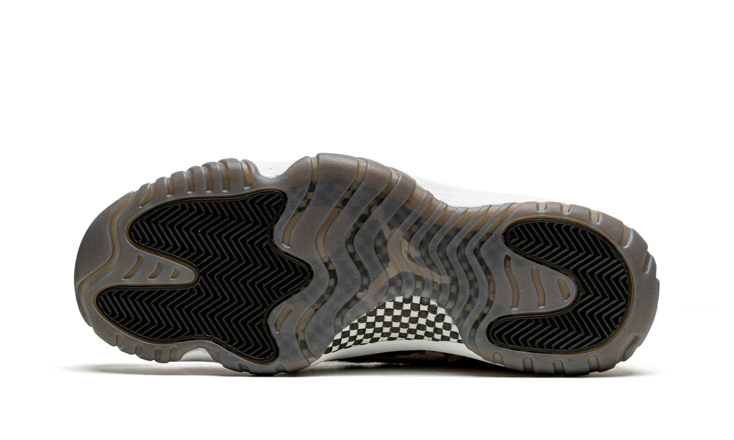 AIR JORDAN 11 WMNS Animal Instinct AR0715 010