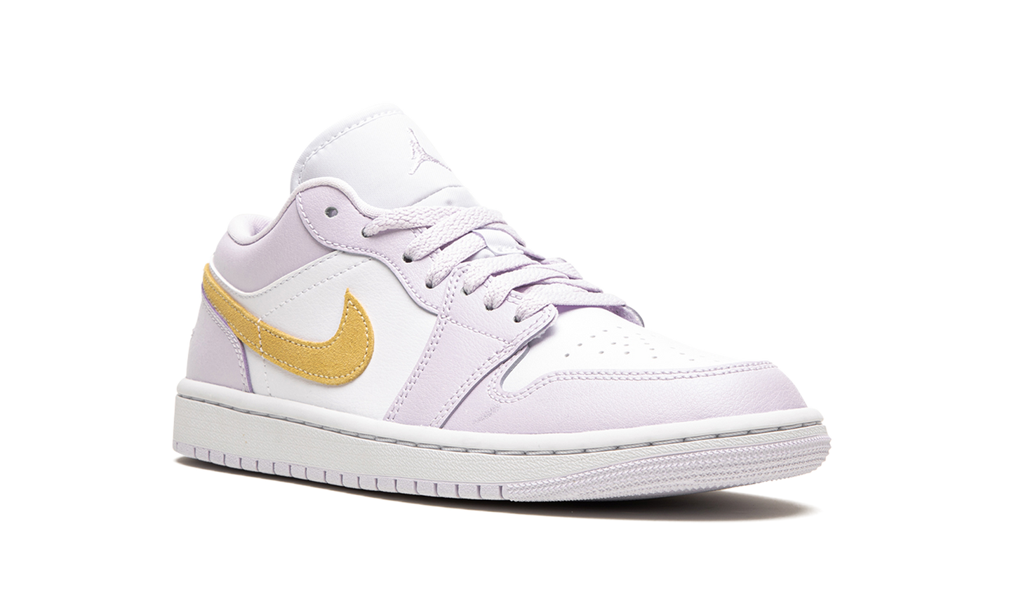 AIR JORDAN 1 LO WMNS Barely Grape DC0774 501