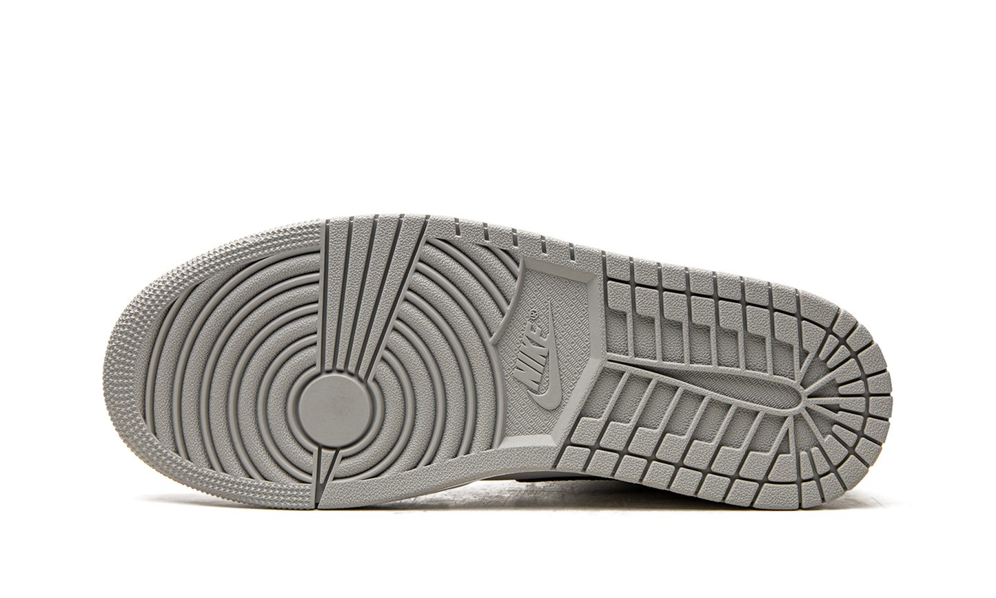 Air Jordan 1 Mid Light Smoke Grey 2.0 554724 078