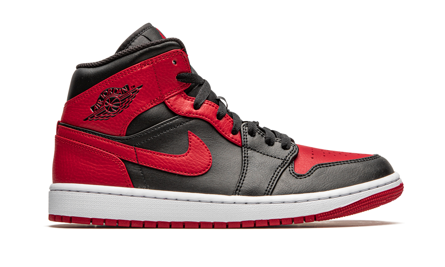 Air Jordan 1 Mid Banned 2020 554724 074