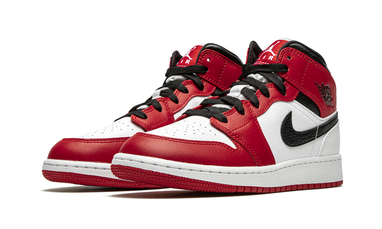 Air Jordan 1 Mid GS Chicago 2020 554725 173