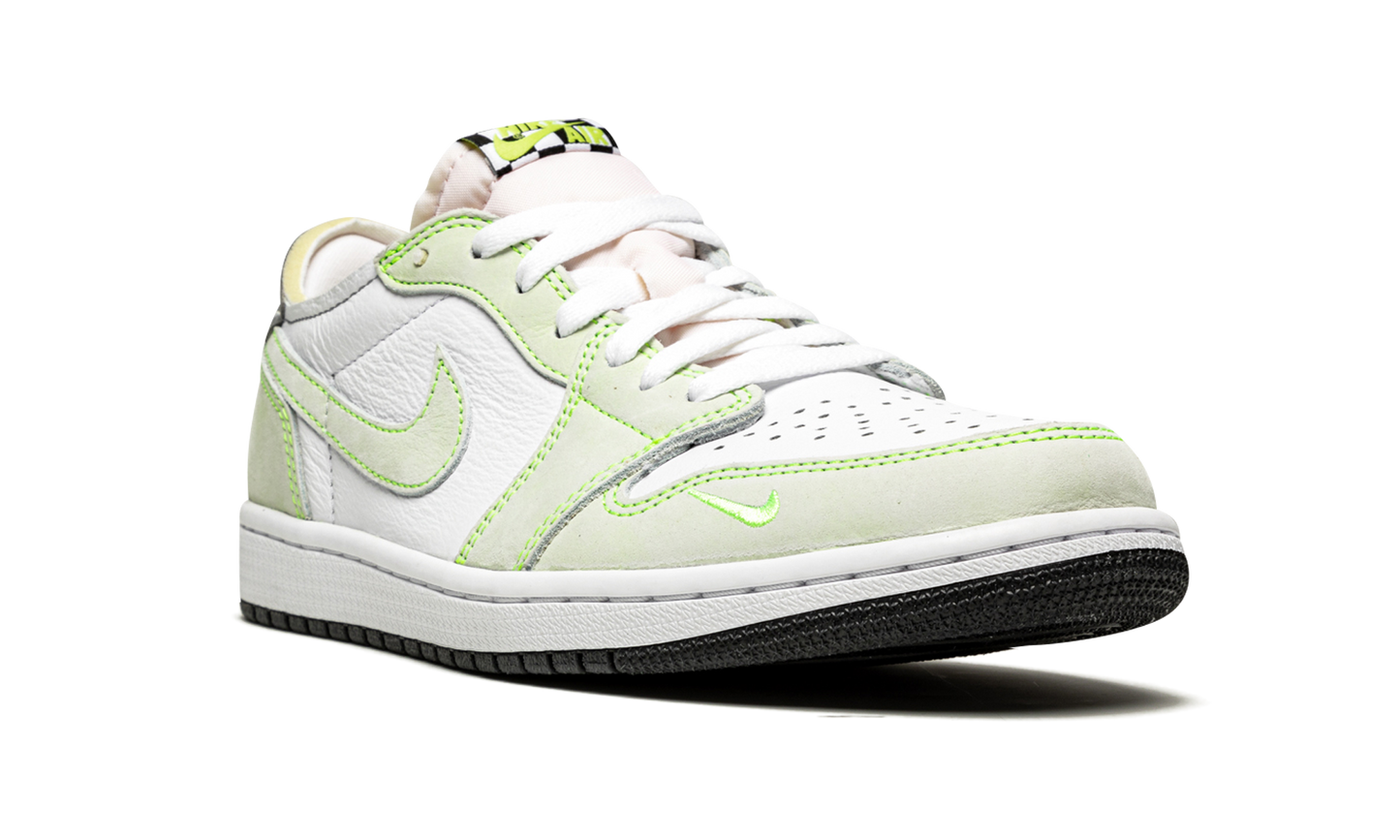 Air Jordan 1 Low OG Ghost Green DM7837 103