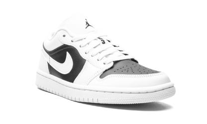AIR JORDAN 1 Low WMNS Panda DC0774 100