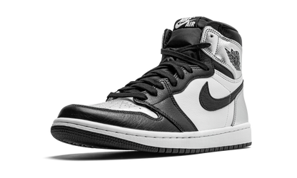 AIR JORDAN 1 RETRO HIGH OG WMNS Silver Toe CD0461 001