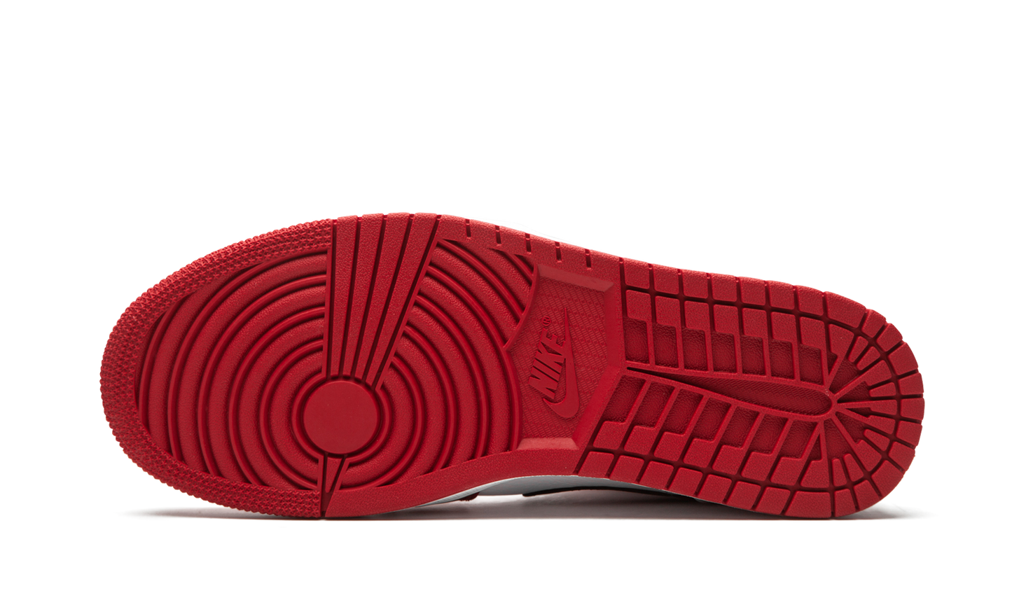 Air Jordan 1 Mid Chicago 2020 554724 173