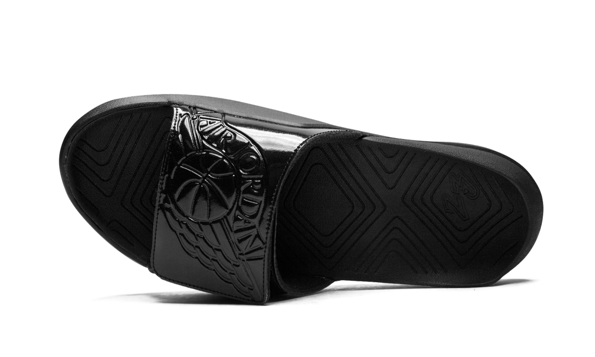 Jordan Hydro 7 Black AA2517 010