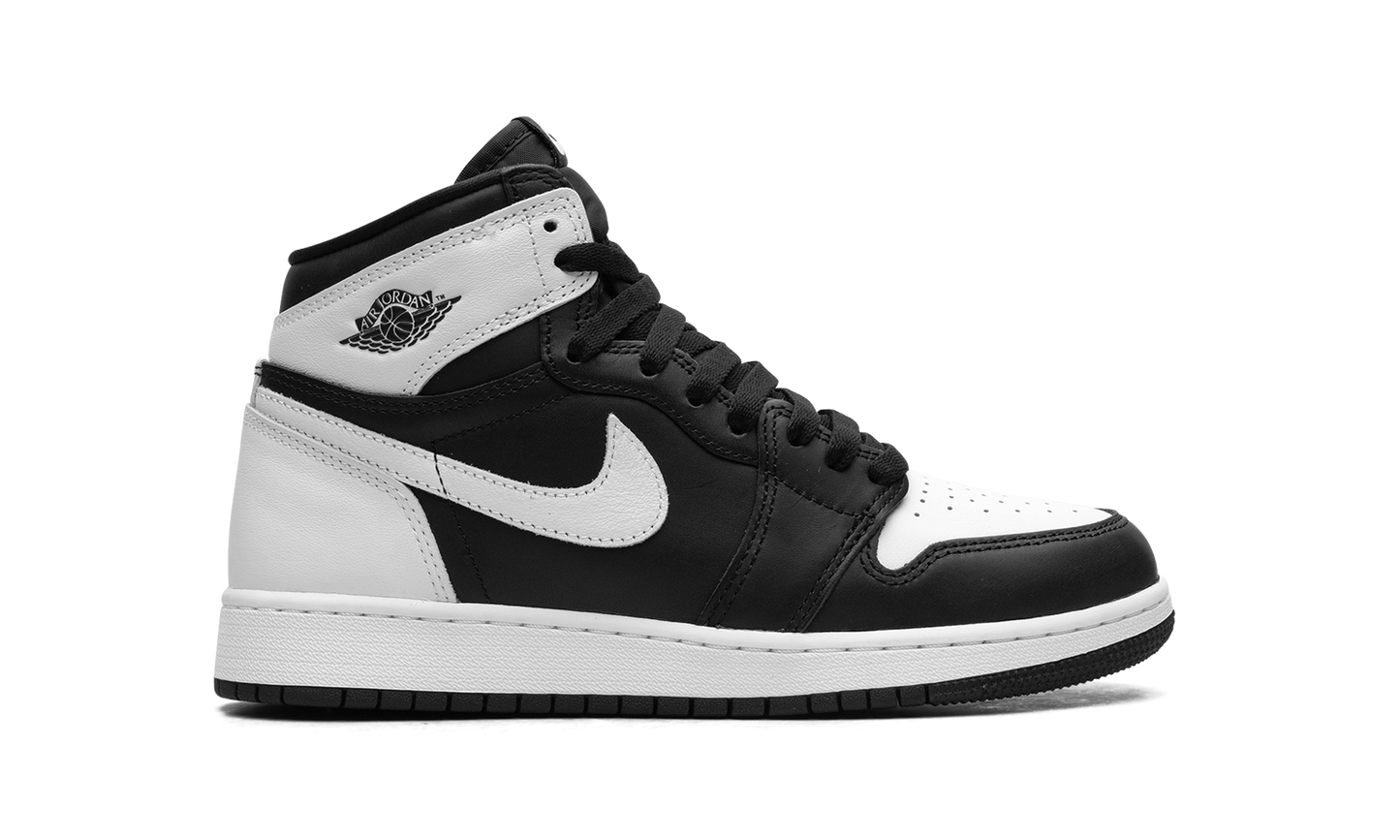 Air Jordan 1 Retro High OG GS BLACK/WHITE/WHITE FD1437 010