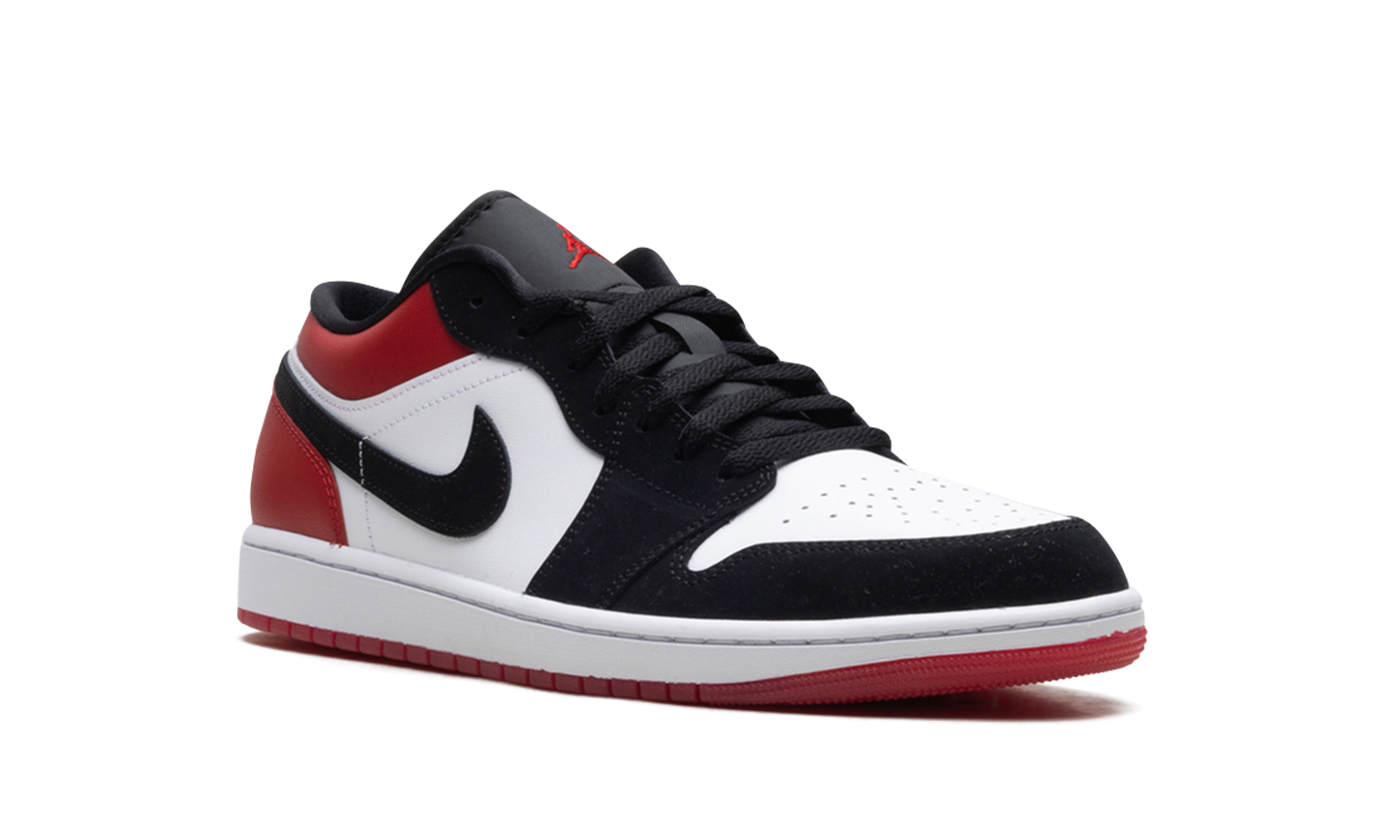 Jordan 1 Low SE Black Toe (2025) IB8971 106