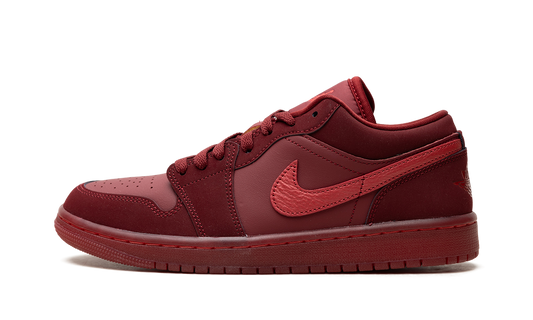 Jordan 1 Low SE WMNS Valentine's Day (2026) IB7012 600