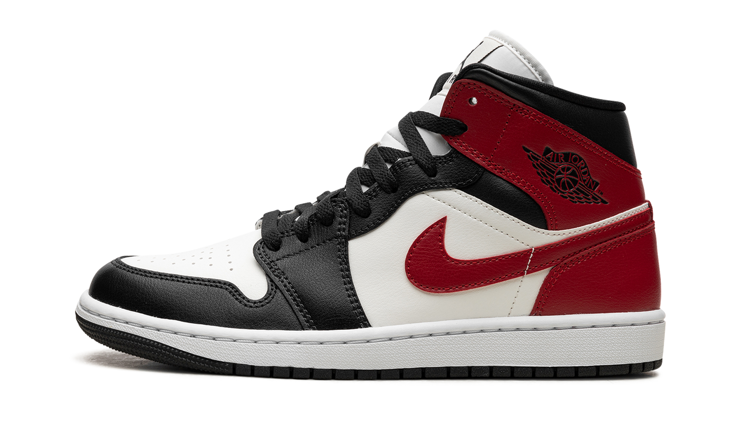 AIR JORDAN 1 MID WMNS Black Toe BQ6472 160
