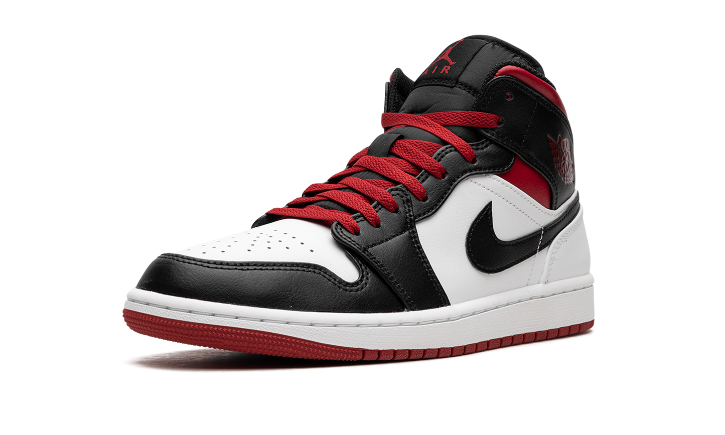 Air Jordan 1 Mid Gym Red Black Toe DQ8426 106
