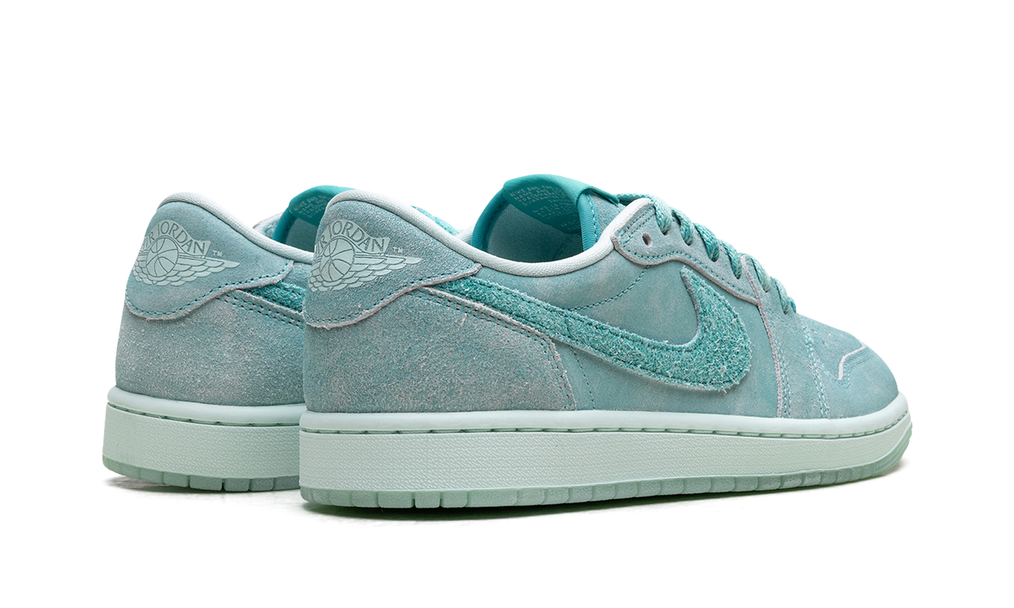 Jordan 1 Retro Low OG WMNS Washed Teal HQ8111 300