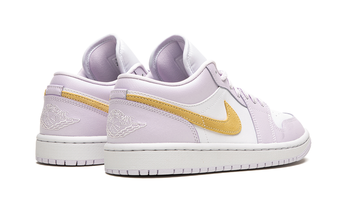 AIR JORDAN 1 LO WMNS Barely Grape DC0774 501