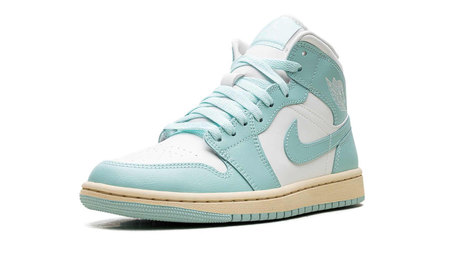 AIR JORDAN 1 MID WMNS LIGHT DEW BQ6472 132