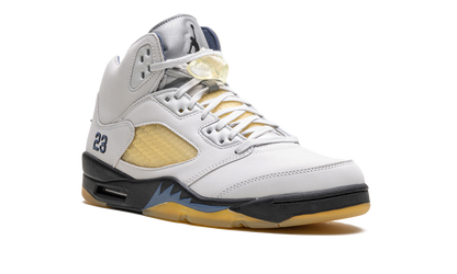 AIR JORDAN 5 WMNS A Ma Maniére - Diffused Blue FZ5758 004