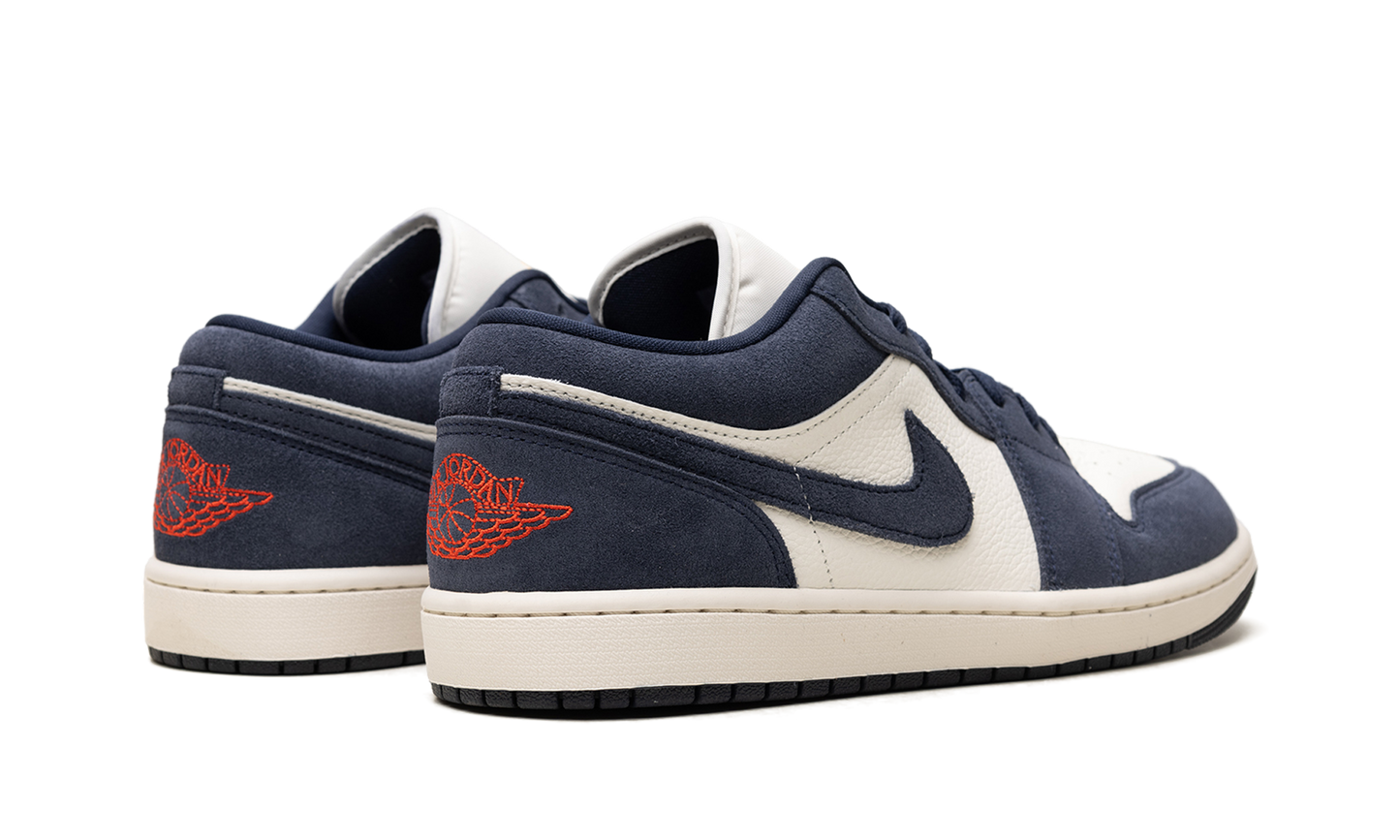 Jordan 1 Low SE Obsidian Suede IO7448 400
