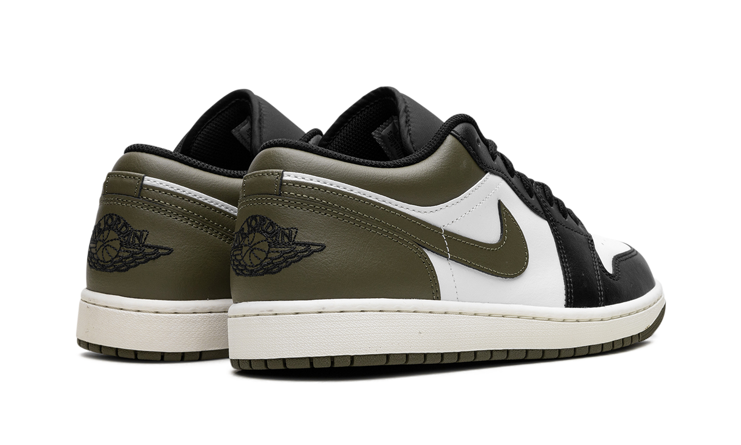 Air Jordan 1 Low Black Toe Medium Olive 553558 092