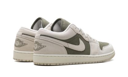 Air Jordan 1 Low SE Medium Olive Sail HV4089 201