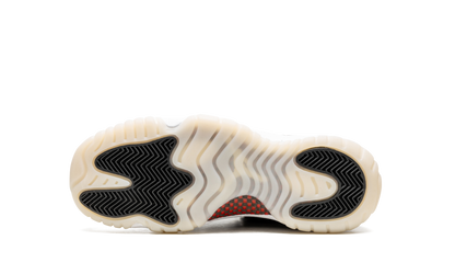 Jordan 11 Retro Low GS 72-10 528896 001
