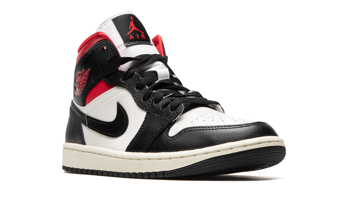 AIR JORDAN 1 MID WMNS Black / Gym Red / Sail BQ6472 061
