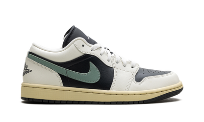 Air Jordan 1 Low WMNS Jade Smoke DC0774 001