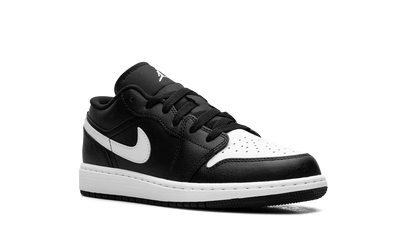Jordan 1 Low GS Black Summit White 553560 043