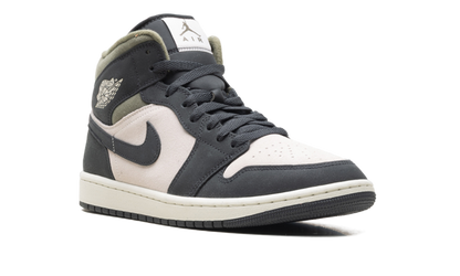 Air Jordan 1 Mid SE Medium Olive HV4091 102