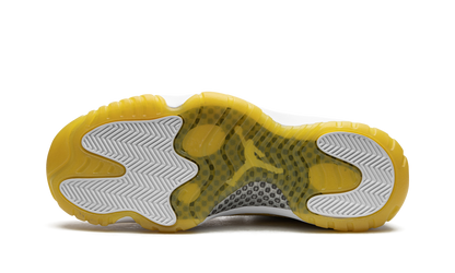 AIR JORDAN 11 LOW WMNS Yellow Snakeskin AH7860 107